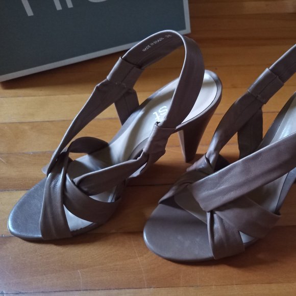 Leather Heeled Sandals, Taupe color, Size 7.5 - Picture 7 of 11
